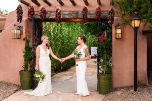 Casas De Suenoes Wedding LGTBQ 300x200