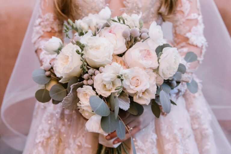 santa fe weddings officiant bridal bouquet 768x515