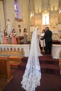 santa fe wedings officiant loretto chapel 200x300