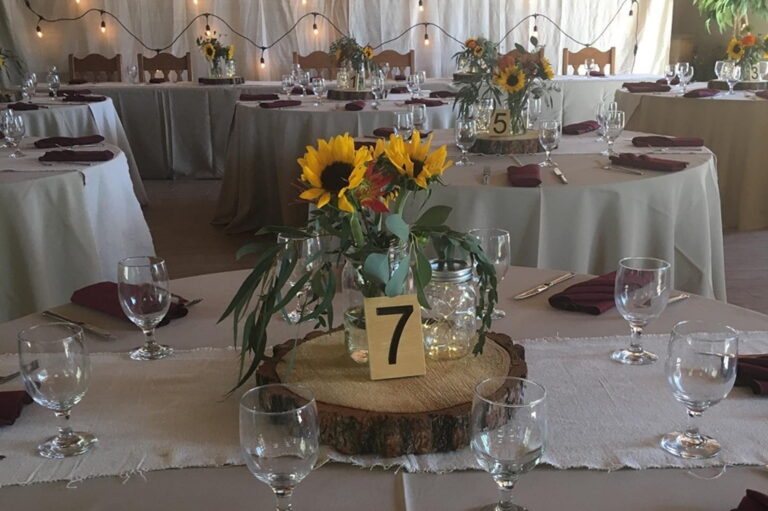 bishops ridge wedding table 1 768x511
