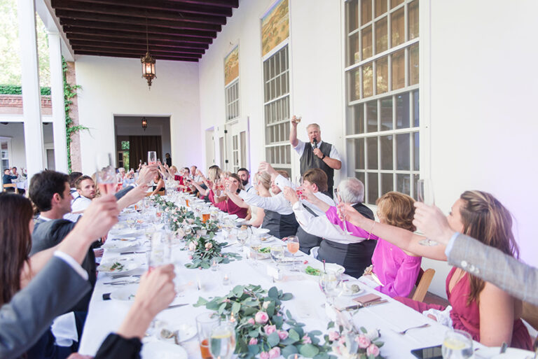 wedding toast champagne 768x513