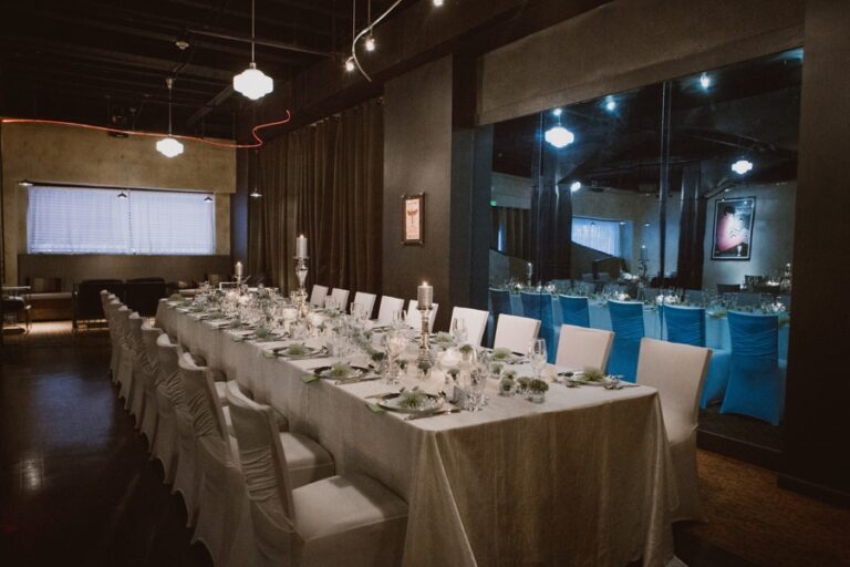 hotel andaluz blue rose photography family table 768x512