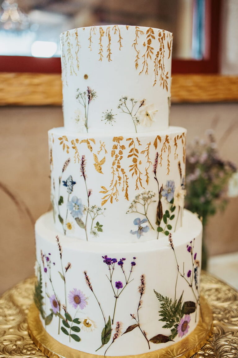 sweet butter baking alicia lucia photography florals 1 768x1152