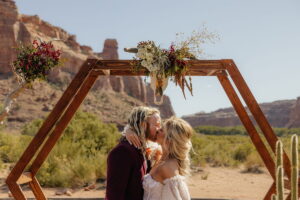 Red Earth Venue Moab Wedding Styled Shoot Izzy Britton 184 1 300x200
